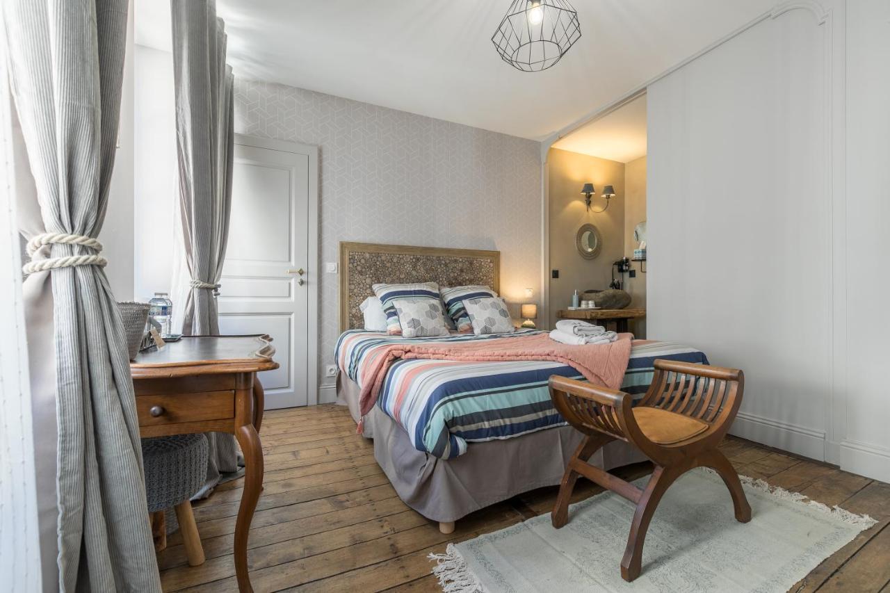 Le Logis D'Augustin Bed & Breakfast Mont-de-Marsan Exterior foto